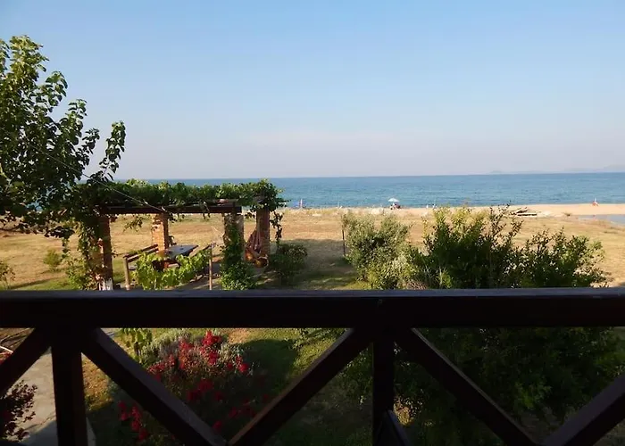 Seafront Dream With Private Garden Gazebo *