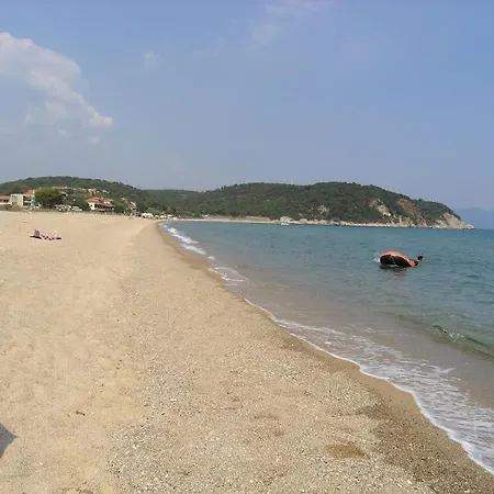 Seafront Dream Villa, 이에리소스